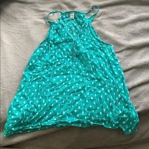 Old Navy green shirt